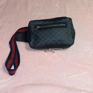 Gucci Crossbody bag